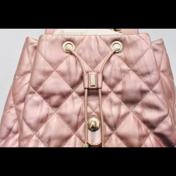 CHANEL BACKPACK - Picture 5 of 9